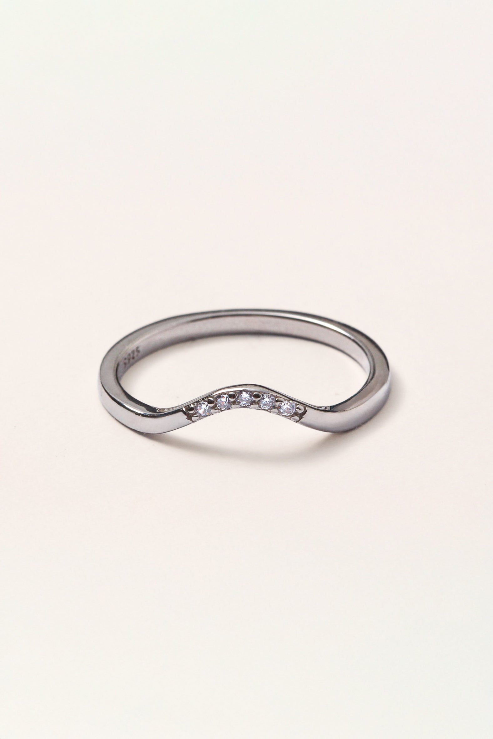 Curved Mountain Peak - Stackable Ring
