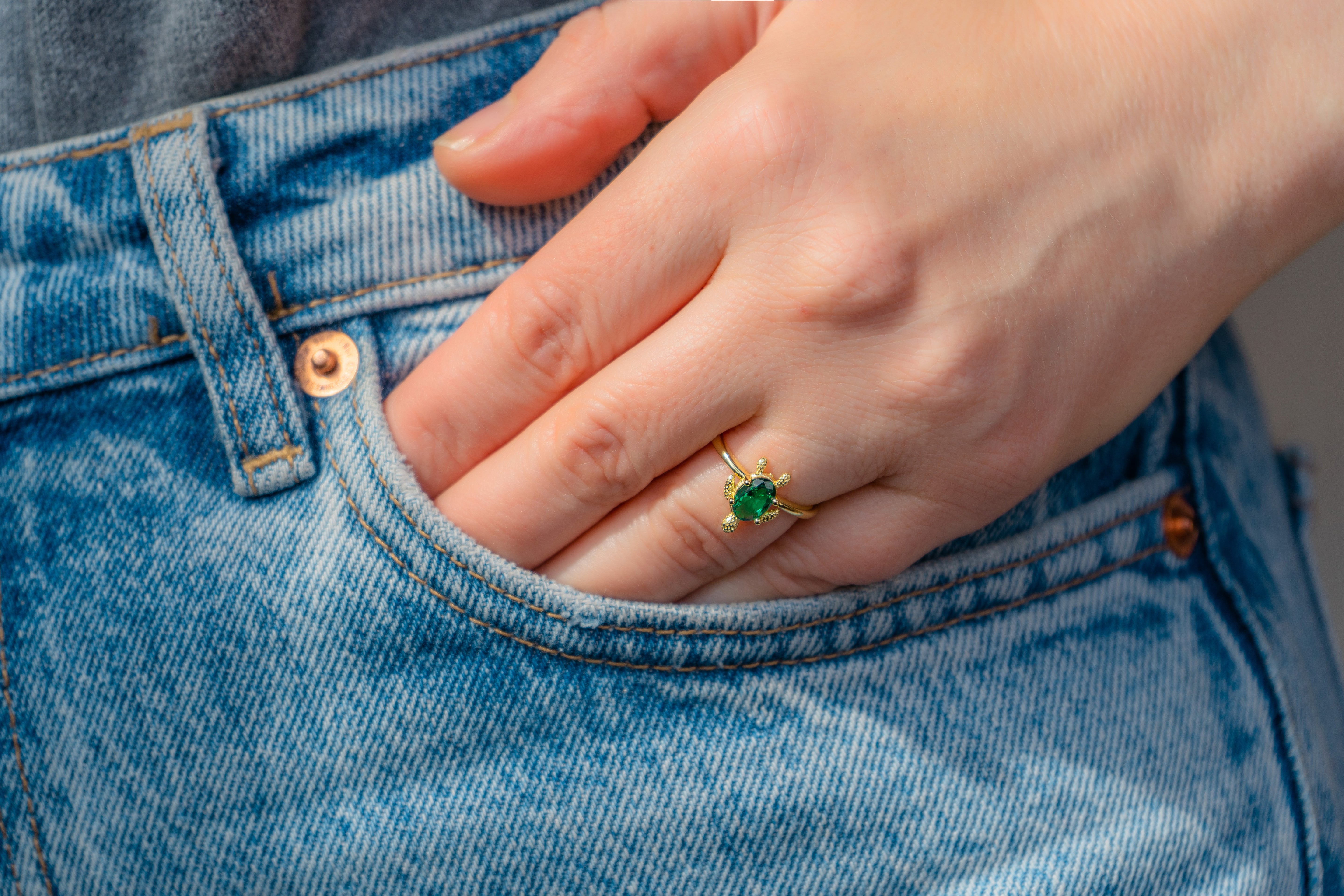Follow The True Light - Sea Turtle Ring