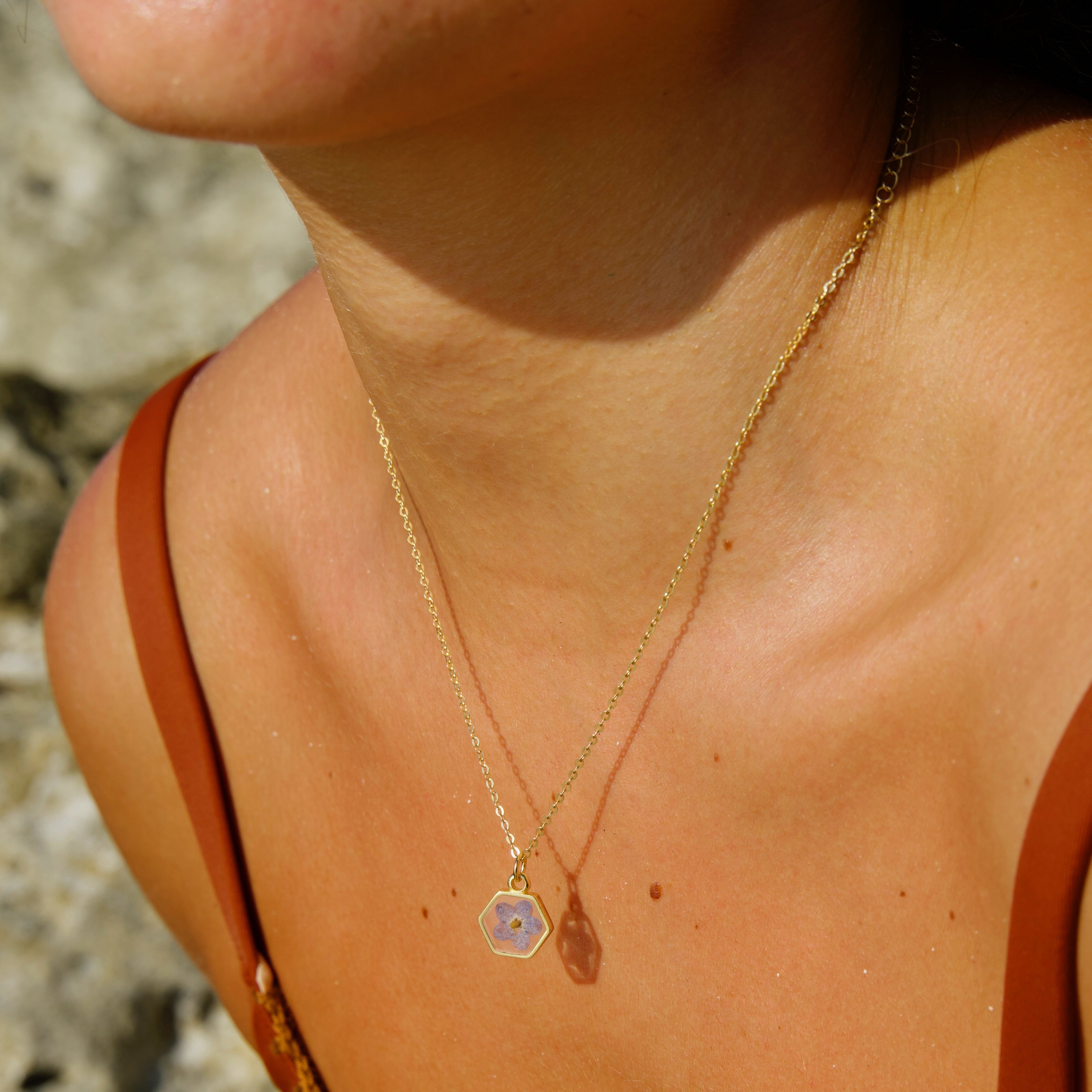 Hexagon Flower - Necklace