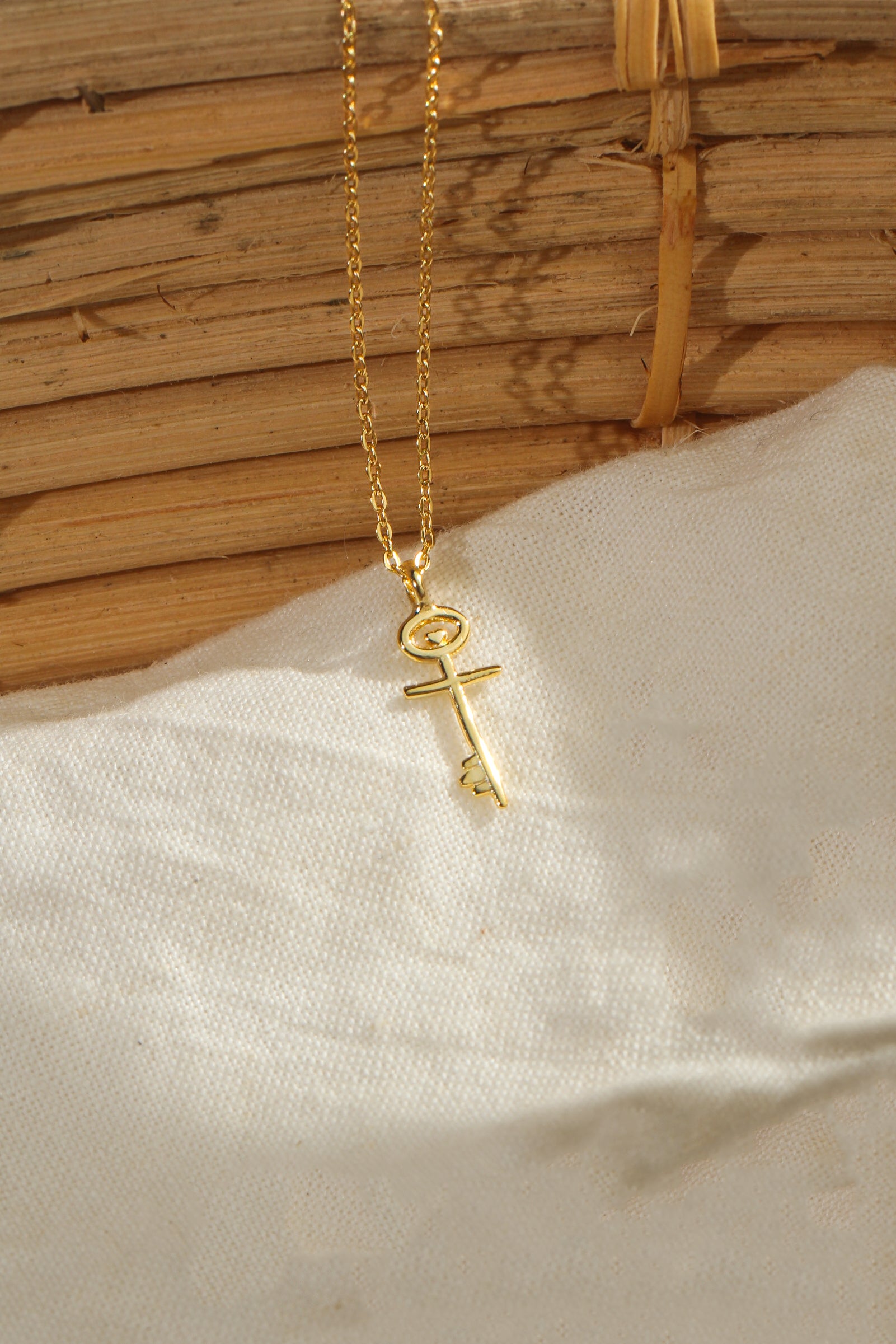 Cross Key - Dainty Necklace
