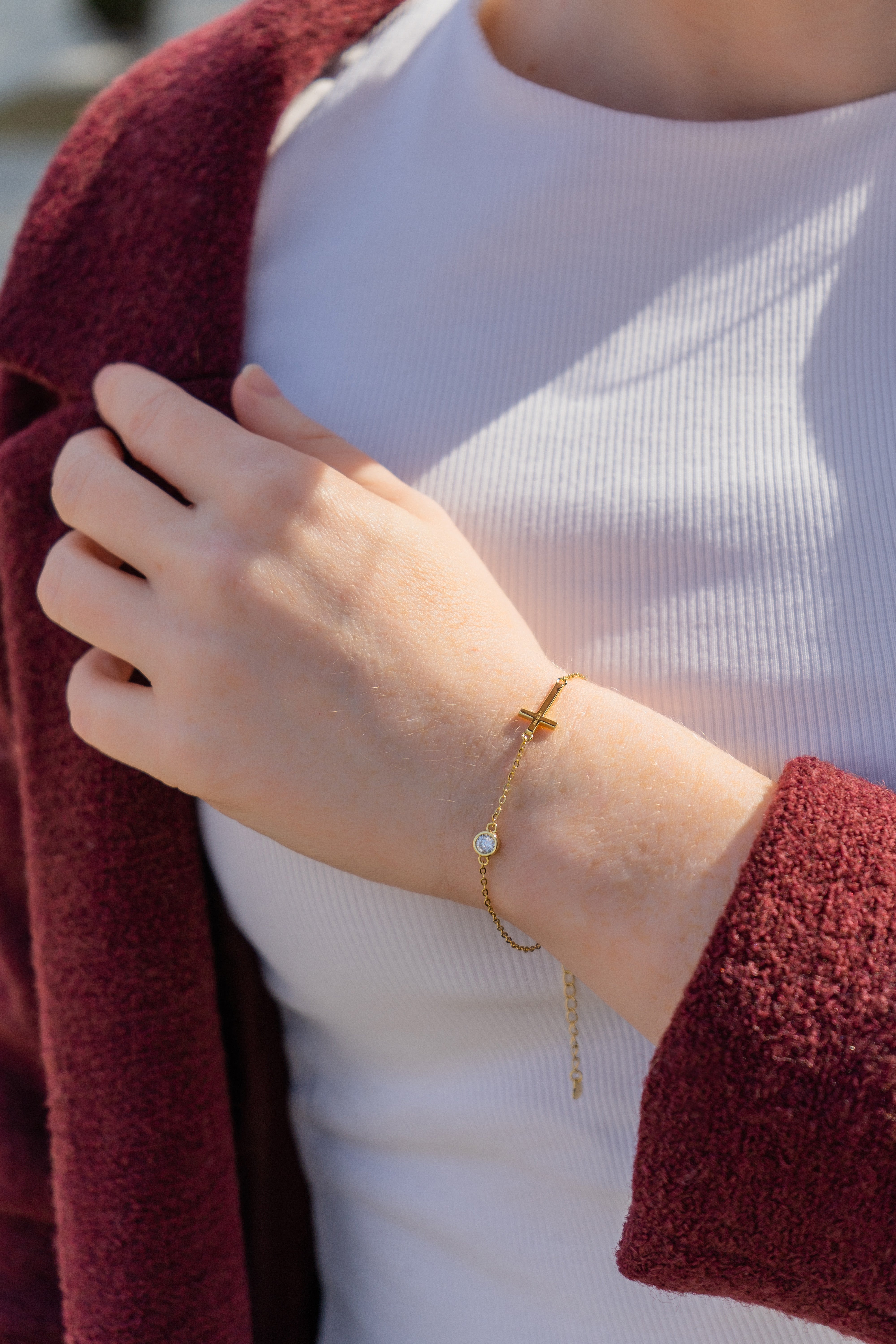 How Does She Do It? - Bracelet