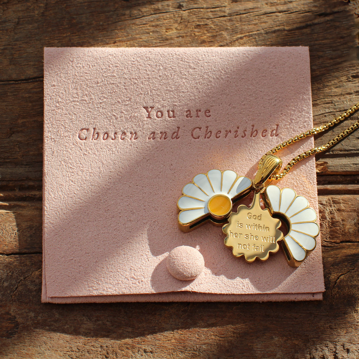 Daisy Locket - Necklace