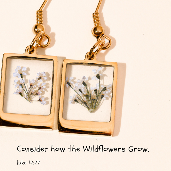 Natural Wild Flower - Square Earrings